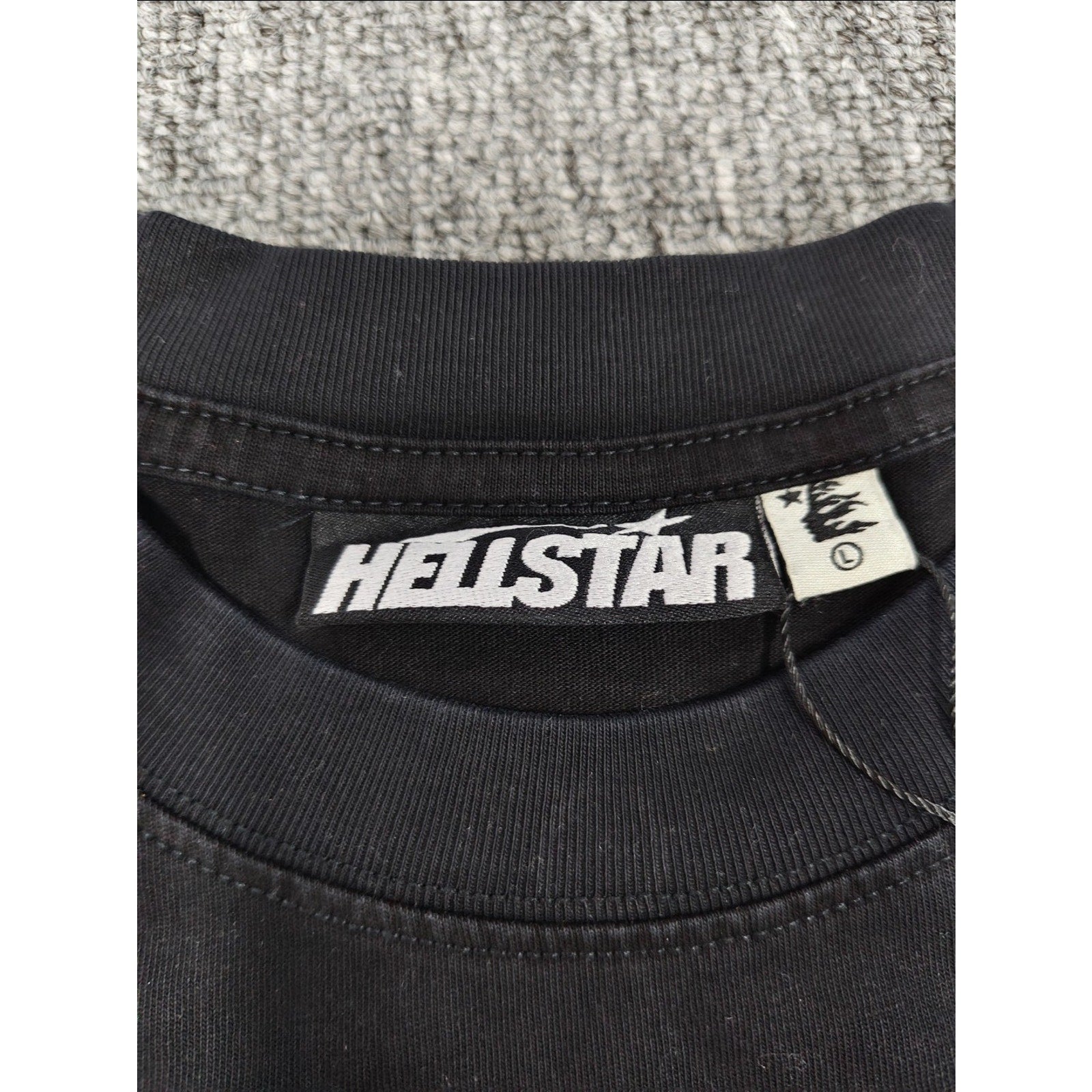 Hellstar Flame Logo Black T-Shirt Size Large NWT Graphic Streetwear Tee