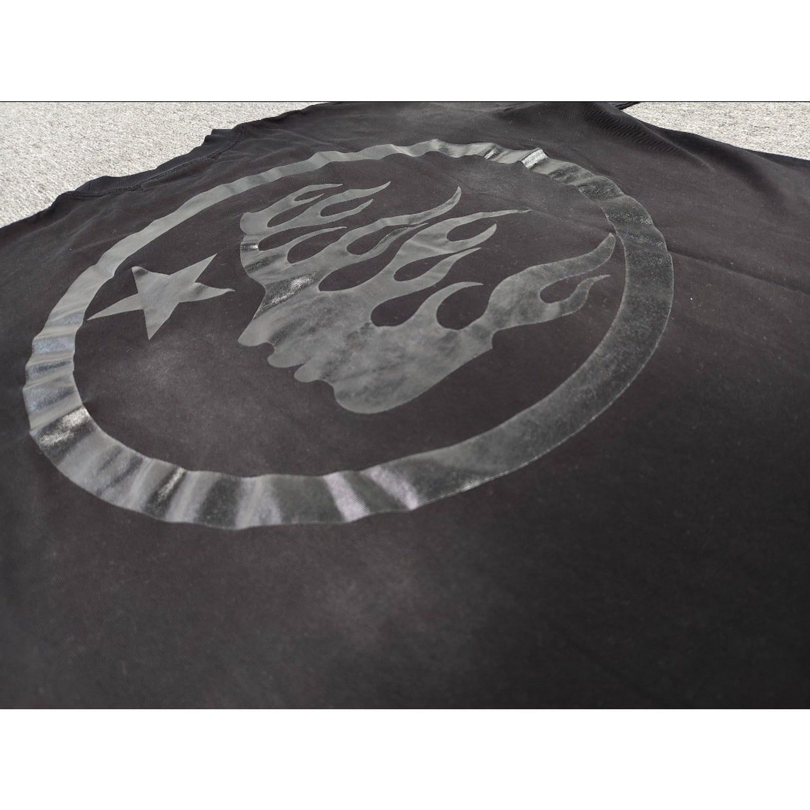 Hellstar Flame Logo Black T-Shirt Size Large NWT Graphic Streetwear Tee