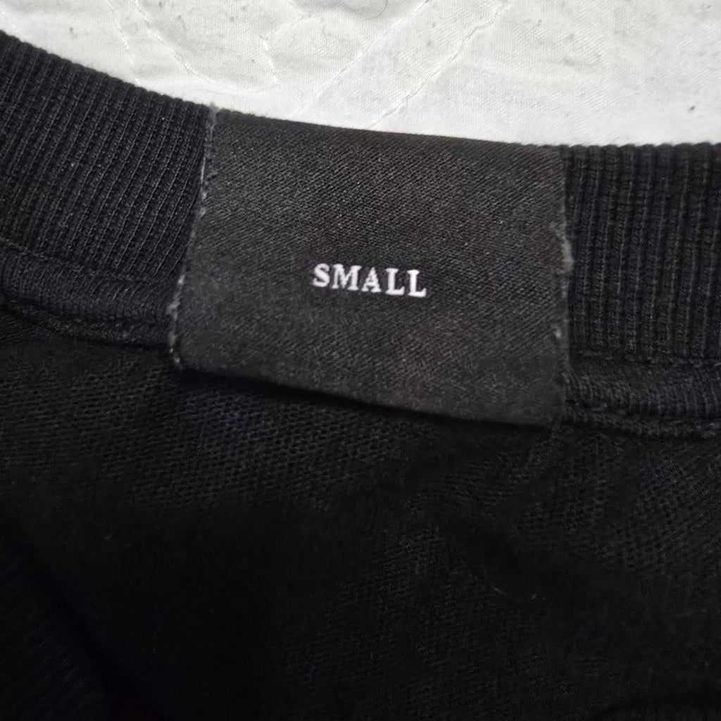 Civil regime roses from concrete