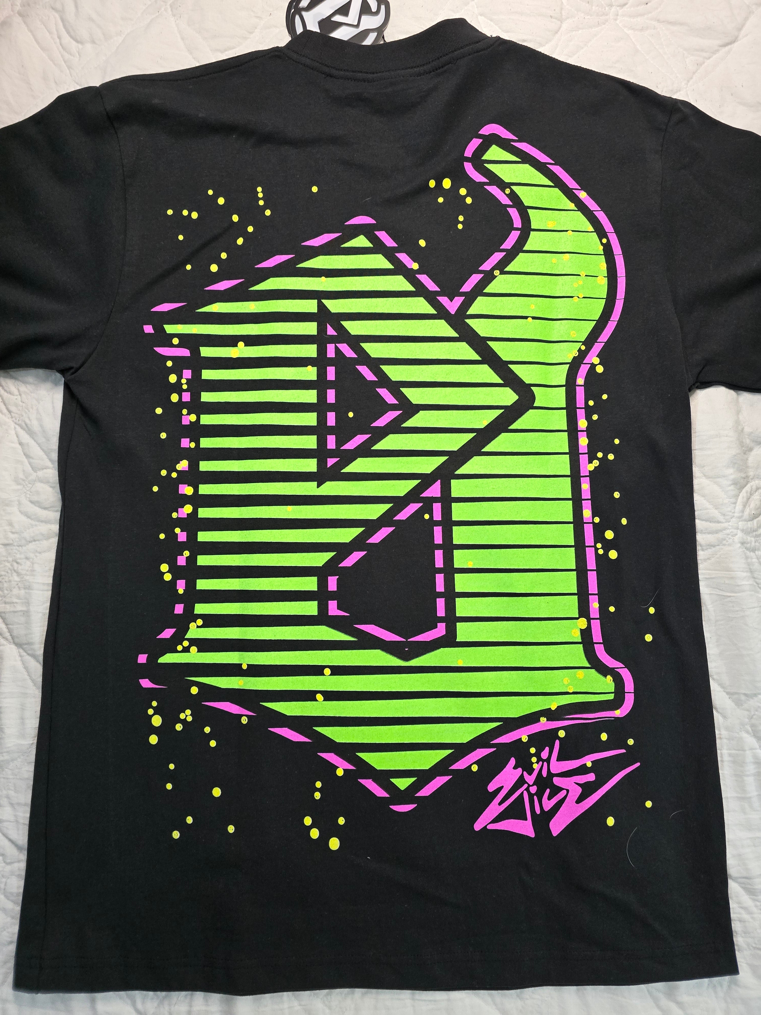 Evil Vice Neon Skull Graphic T Shirt Black Cyber Y2K Mens Medium USA