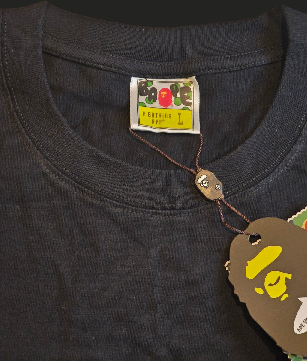 A Bathing Ape Bape Men's Black Ape Head Camo Graphic Logo Tee Crew Neck Large